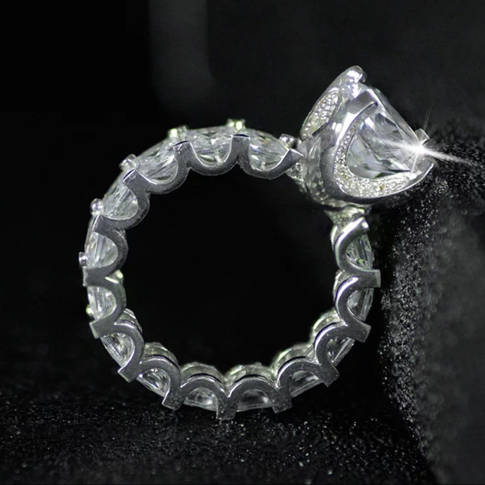 SOLID 925 STERLING SILVER DIAMOND RING, CUTE RING, SHINY RING. - Picture 7 of 7